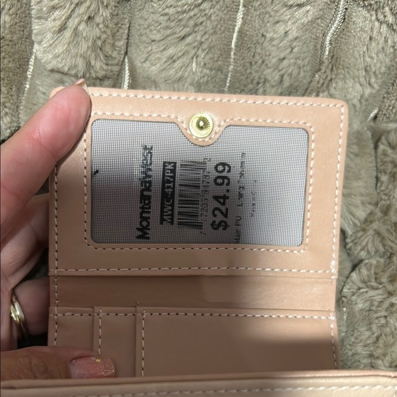 Montana West Tan Wallet Elegant Leather Design - Picture 10 of 11